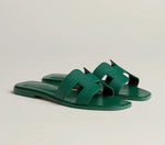 HRMS Sandalen