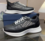 B25 Sneaker