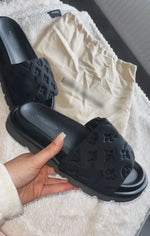 PILLOW MULES