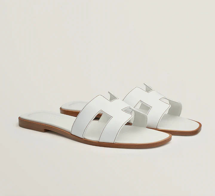 HRMS Sandalen